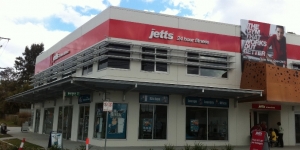 Jetts Gyms Full Shopfront Signage